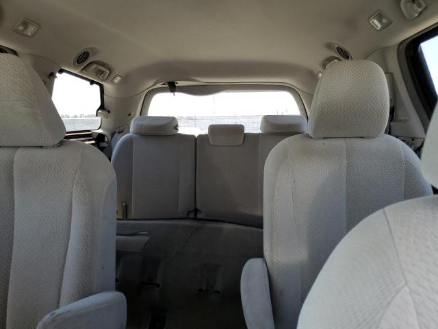 Photo 9 VIN: 5TDJK3DC0DS050565 - TOYOTA SIENNA LE 