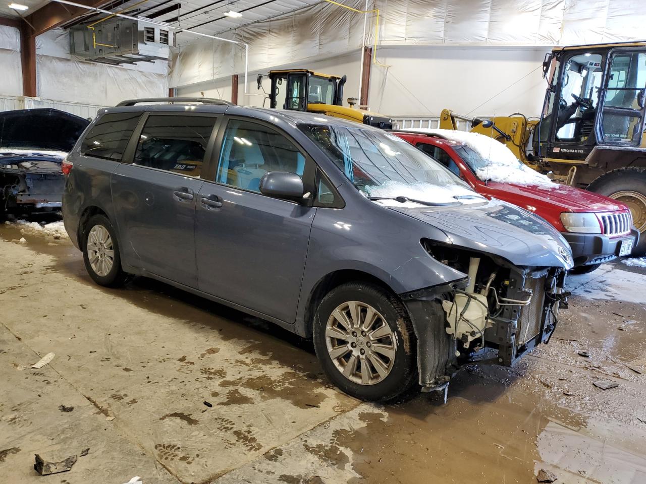 Photo 3 VIN: 5TDJK3DC0FS100934 - TOYOTA SIENNA 