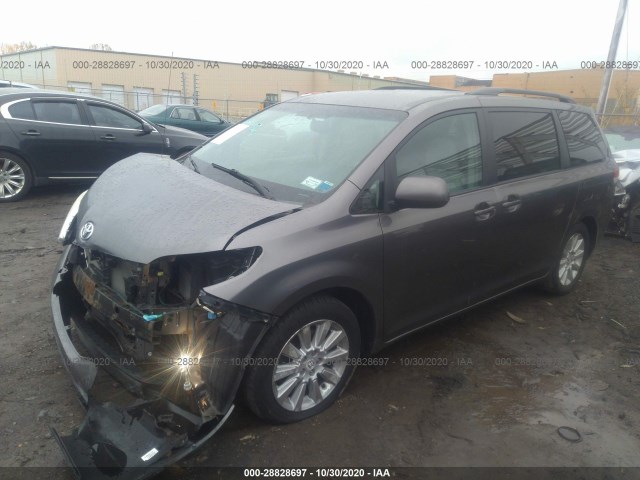 Photo 1 VIN: 5TDJK3DC1BS021041 - TOYOTA SIENNA 