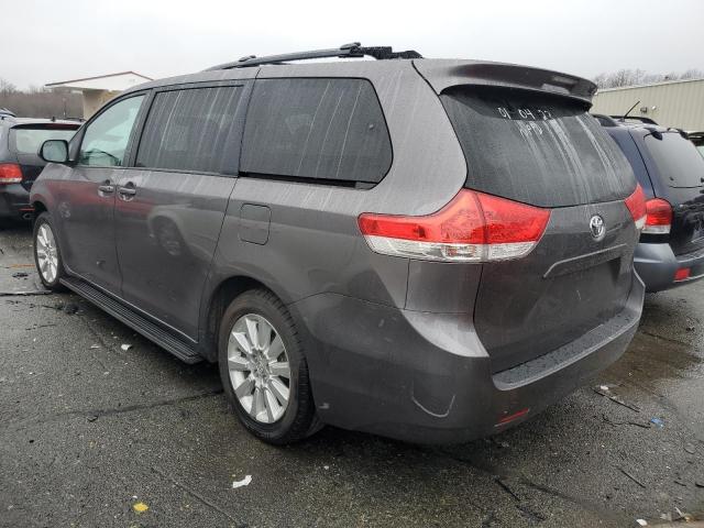 Photo 1 VIN: 5TDJK3DC1CS033580 - TOYOTA SIENNA LE 