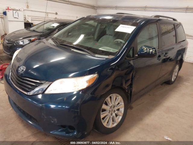 Photo 1 VIN: 5TDJK3DC1CS036513 - TOYOTA SIENNA 