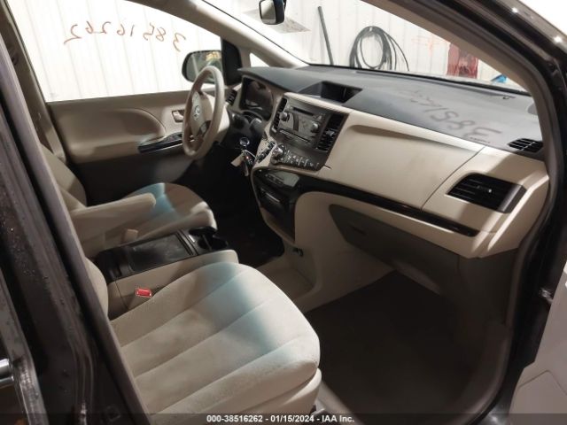 Photo 4 VIN: 5TDJK3DC1ES091398 - TOYOTA SIENNA 