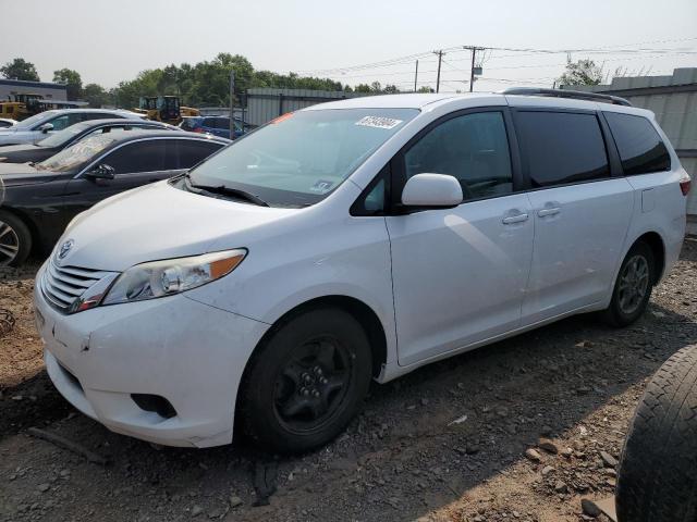 Photo 0 VIN: 5TDJK3DC1FS095291 - TOYOTA SIENNA LE 