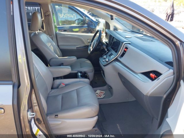 Photo 4 VIN: 5TDJK3DC1GS130106 - TOYOTA SIENNA 