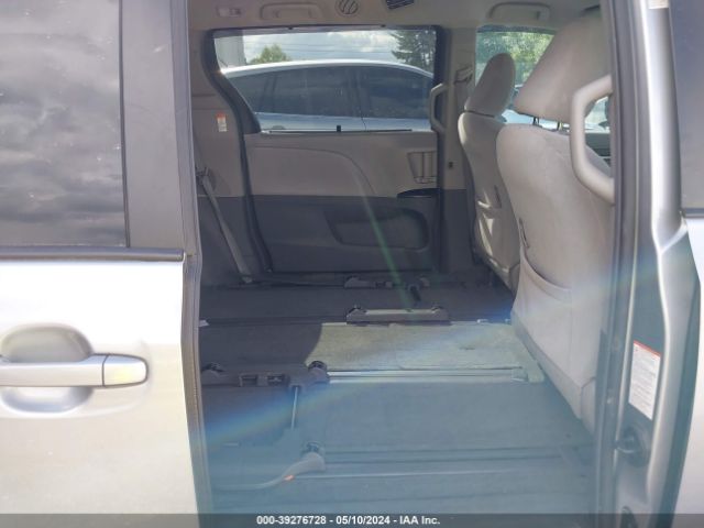 Photo 7 VIN: 5TDJK3DC1GS139758 - TOYOTA SIENNA 