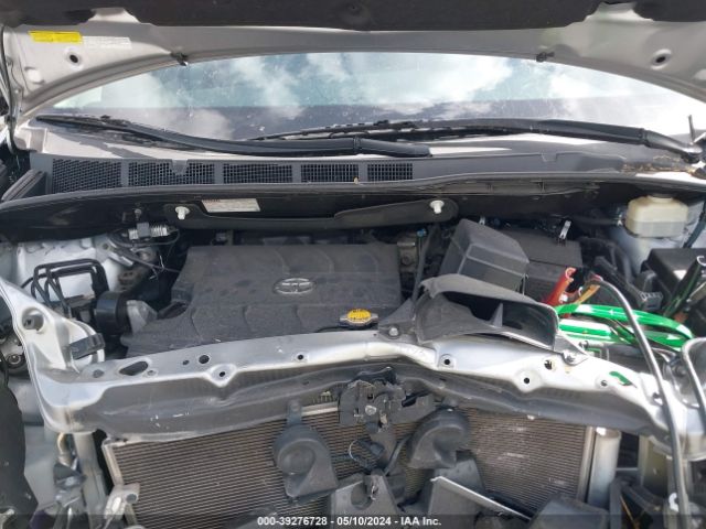 Photo 9 VIN: 5TDJK3DC1GS139758 - TOYOTA SIENNA 