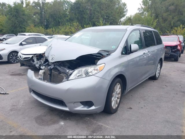 Photo 1 VIN: 5TDJK3DC2FS102846 - TOYOTA SIENNA 