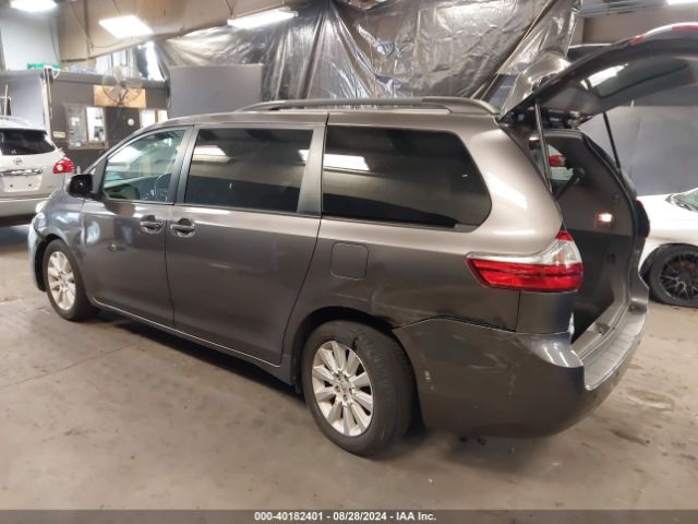 Photo 2 VIN: 5TDJK3DC2FS117041 - TOYOTA SIENNA 