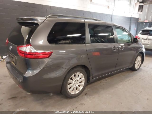 Photo 3 VIN: 5TDJK3DC2FS117041 - TOYOTA SIENNA 