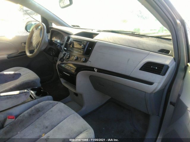 Photo 4 VIN: 5TDJK3DC3BS016276 - TOYOTA SIENNA 