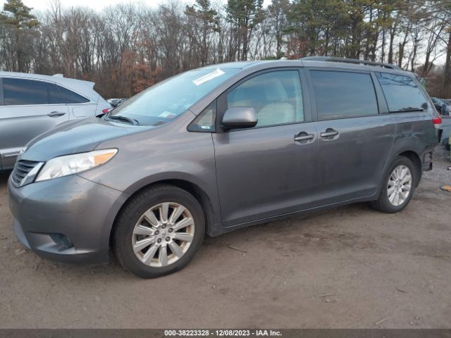 Photo 1 VIN: 5TDJK3DC3CS034147 - TOYOTA SIENNA 