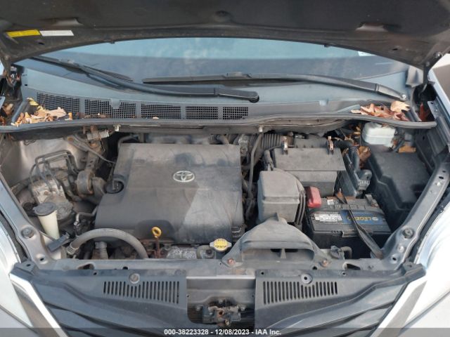 Photo 9 VIN: 5TDJK3DC3CS034147 - TOYOTA SIENNA 