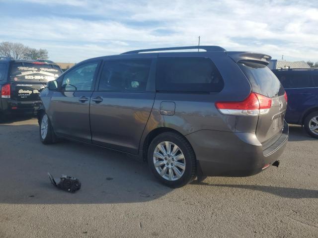 Photo 1 VIN: 5TDJK3DC3CS038912 - TOYOTA SIENNA LE 