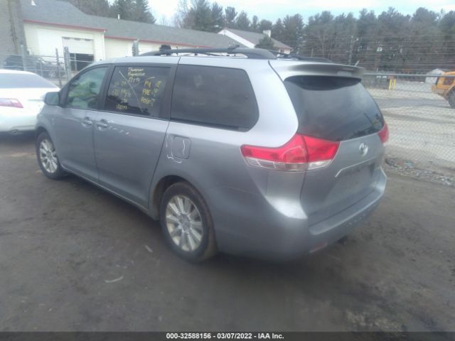 Photo 2 VIN: 5TDJK3DC3CS048646 - TOYOTA SIENNA 