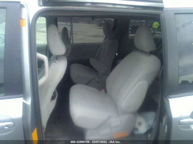 Photo 7 VIN: 5TDJK3DC3CS048646 - TOYOTA SIENNA 