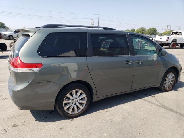 Photo 2 VIN: 5TDJK3DC3DS069577 - TOYOTA SIENNA LE 