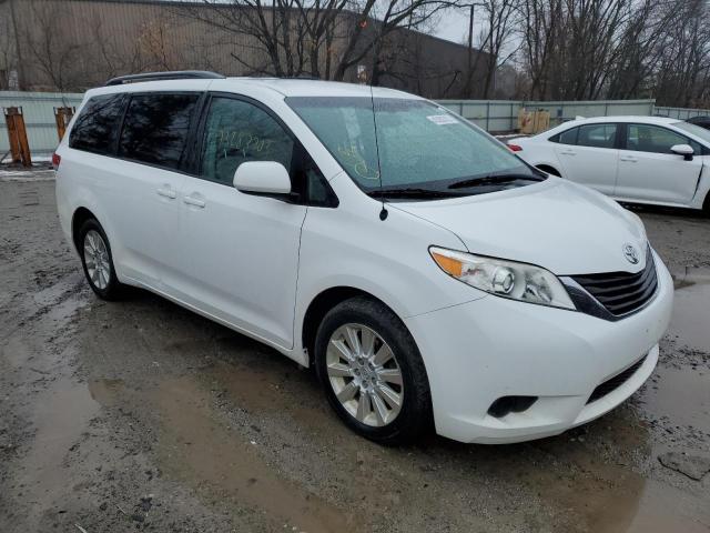 Photo 3 VIN: 5TDJK3DC3ES074098 - TOYOTA SIENNA LE 