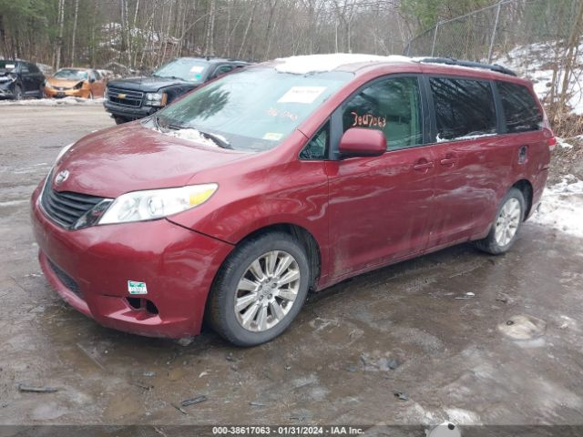 Photo 1 VIN: 5TDJK3DC4CS047215 - TOYOTA SIENNA 