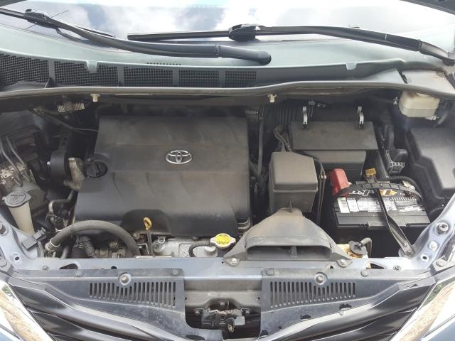 Photo 6 VIN: 5TDJK3DC4DS070558 - TOYOTA SIENNA LE 