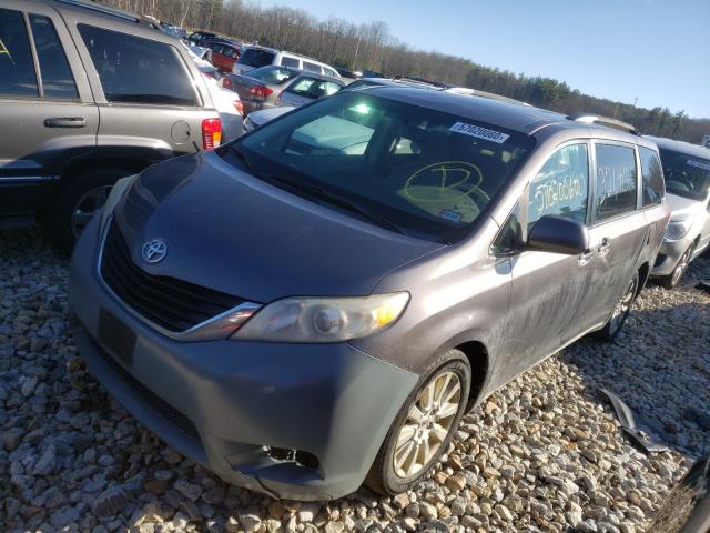 Photo 1 VIN: 5TDJK3DC5BS002394 - TOYOTA SIENNA LE 