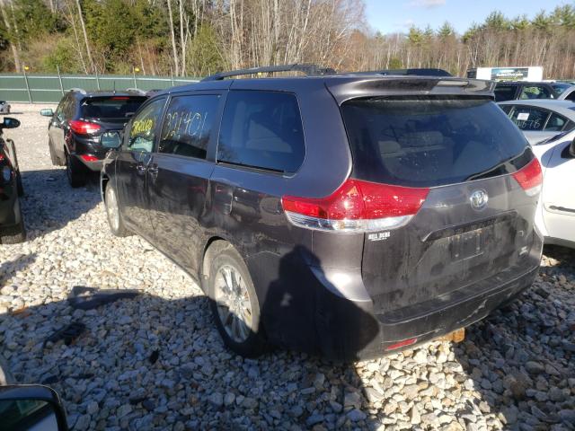 Photo 2 VIN: 5TDJK3DC5BS002394 - TOYOTA SIENNA LE 