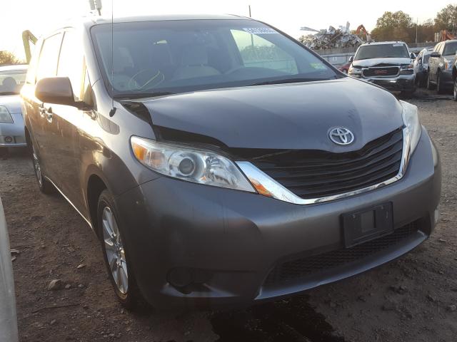 Photo 0 VIN: 5TDJK3DC5BS015114 - TOYOTA SIENNA LE 