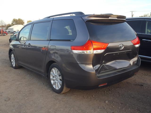 Photo 2 VIN: 5TDJK3DC5BS015114 - TOYOTA SIENNA LE 