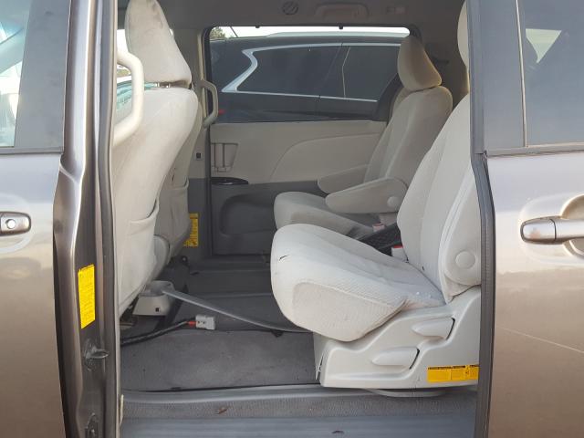 Photo 5 VIN: 5TDJK3DC5BS015114 - TOYOTA SIENNA LE 