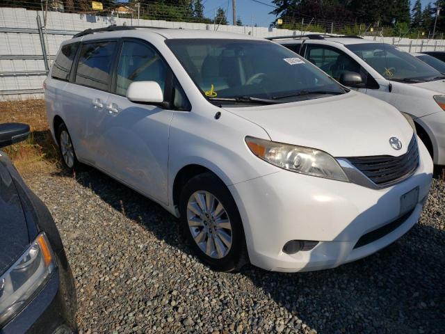 Photo 3 VIN: 5TDJK3DC5BS028025 - TOYOTA SIENNA LE 