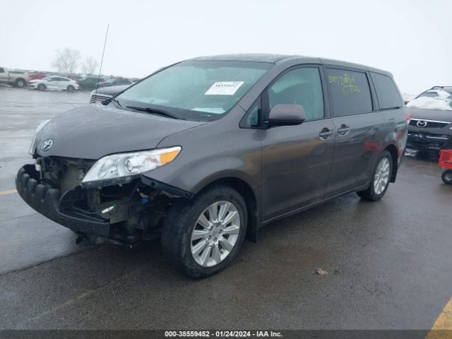 Photo 1 VIN: 5TDJK3DC5CS046638 - TOYOTA SIENNA 