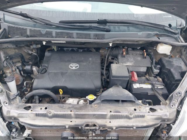 Photo 9 VIN: 5TDJK3DC5CS046638 - TOYOTA SIENNA 