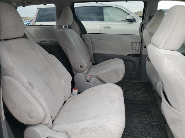 Photo 10 VIN: 5TDJK3DC5CS048485 - TOYOTA SIENNA LE 