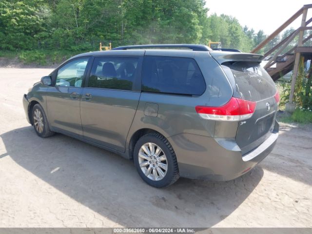 Photo 2 VIN: 5TDJK3DC5CS048745 - TOYOTA SIENNA 