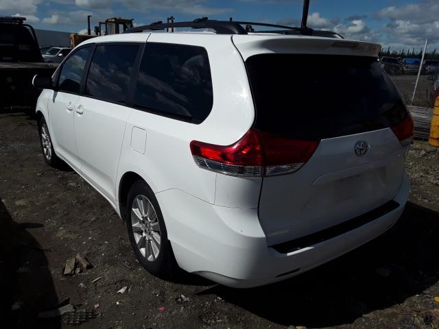 Photo 2 VIN: 5TDJK3DC5DS058726 - TOYOTA SIENNA LE 