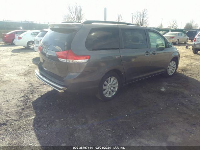 Photo 3 VIN: 5TDJK3DC6BS005577 - TOYOTA SIENNA 