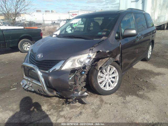 Photo 5 VIN: 5TDJK3DC6BS005577 - TOYOTA SIENNA 