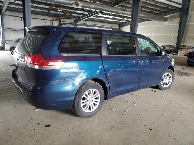 Photo 2 VIN: 5TDJK3DC6CS038838 - TOYOTA SIENNA LE 