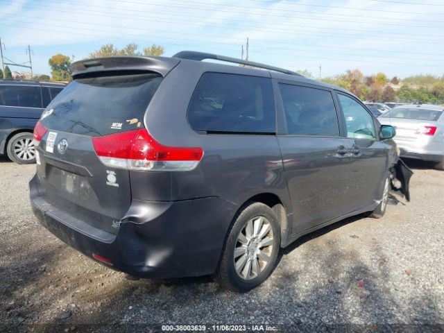 Photo 3 VIN: 5TDJK3DC6DS059173 - TOYOTA SIENNA 