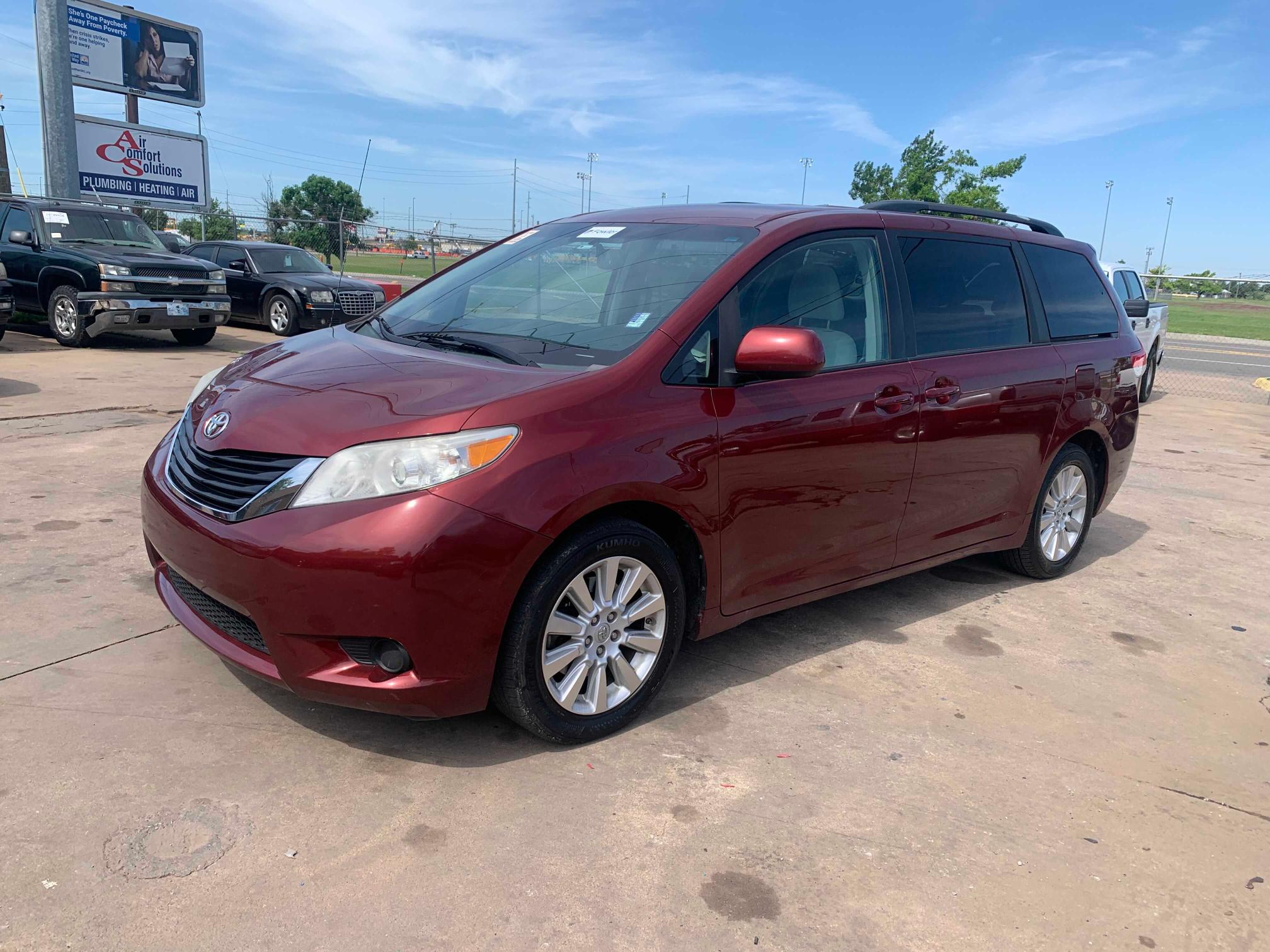 Photo 1 VIN: 5TDJK3DC6ES078646 - TOYOTA SIENNA LE 