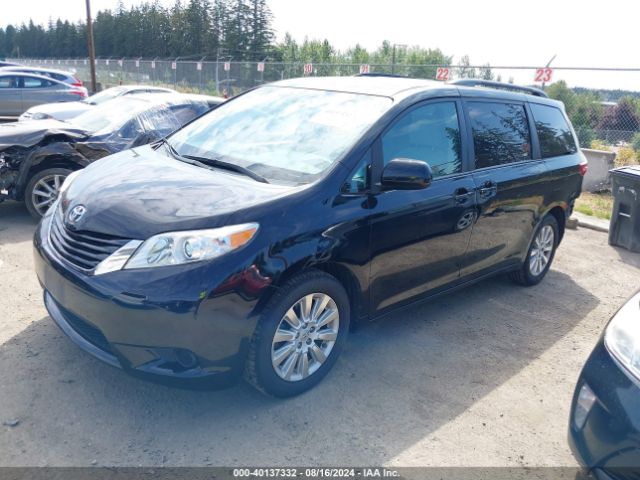 Photo 1 VIN: 5TDJK3DC6FS111923 - TOYOTA SIENNA 