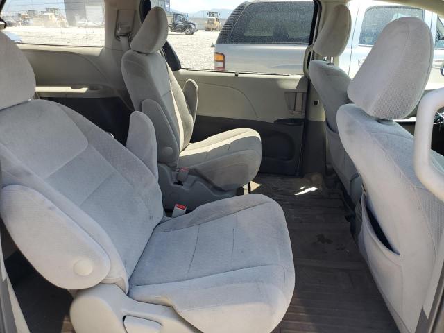 Photo 10 VIN: 5TDJK3DC6FS121027 - TOYOTA SIENNA LE 