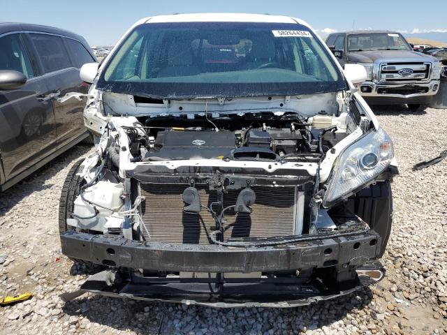 Photo 4 VIN: 5TDJK3DC6FS121027 - TOYOTA SIENNA LE 