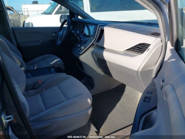 Photo 4 VIN: 5TDJK3DC6GS130537 - TOYOTA SIENNA 