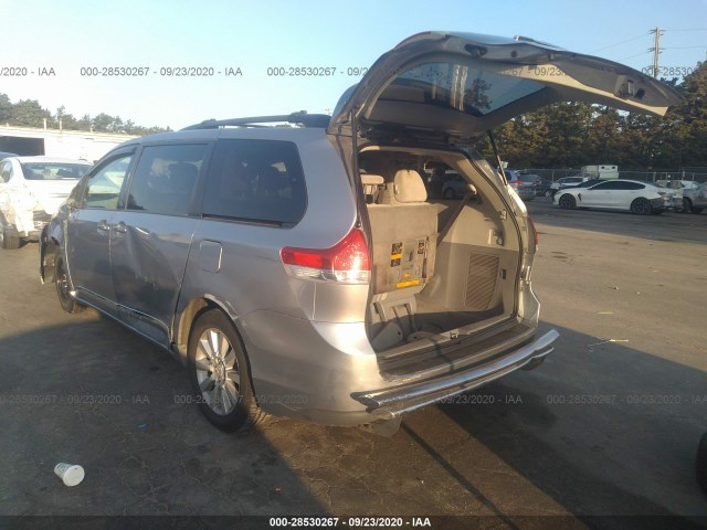 Photo 2 VIN: 5TDJK3DC7BS002512 - TOYOTA SIENNA 