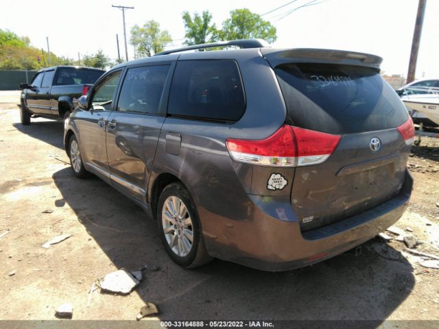 Photo 2 VIN: 5TDJK3DC7CS033471 - TOYOTA SIENNA 