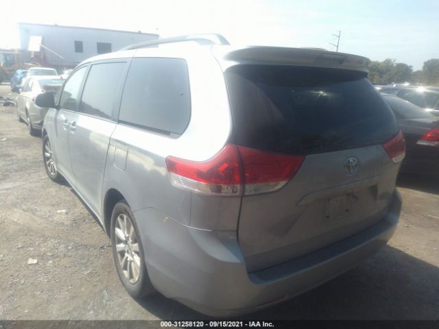 Photo 2 VIN: 5TDJK3DC7DS049087 - TOYOTA SIENNA 