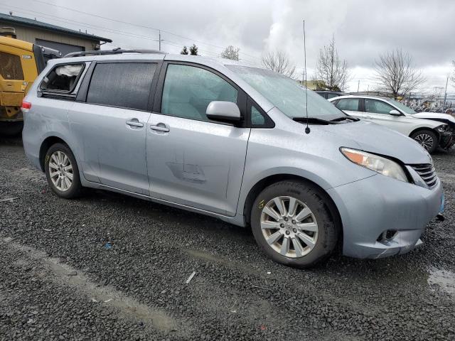 Photo 3 VIN: 5TDJK3DC7DS059134 - TOYOTA SIENNA LE 