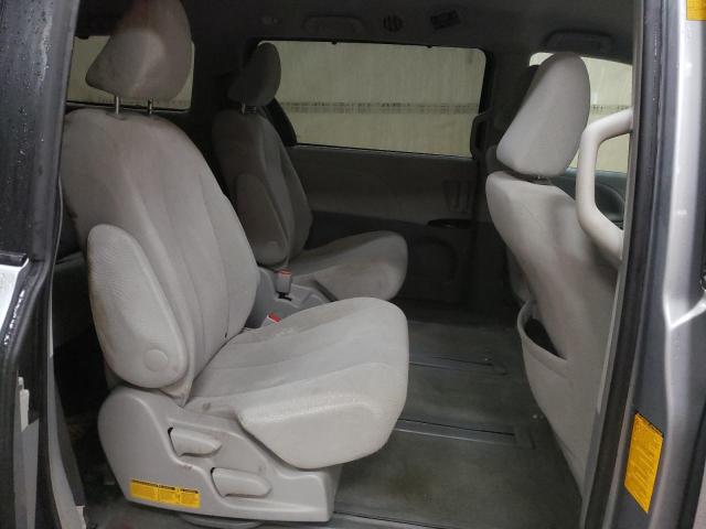 Photo 10 VIN: 5TDJK3DC7DS066844 - TOYOTA SIENNA LE 