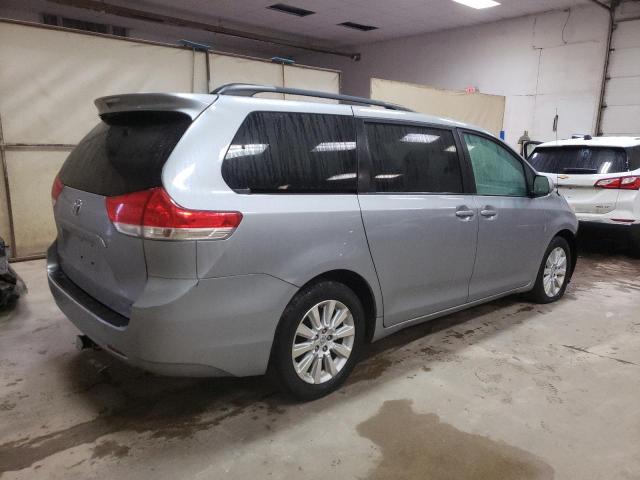 Photo 2 VIN: 5TDJK3DC7DS066844 - TOYOTA SIENNA LE 