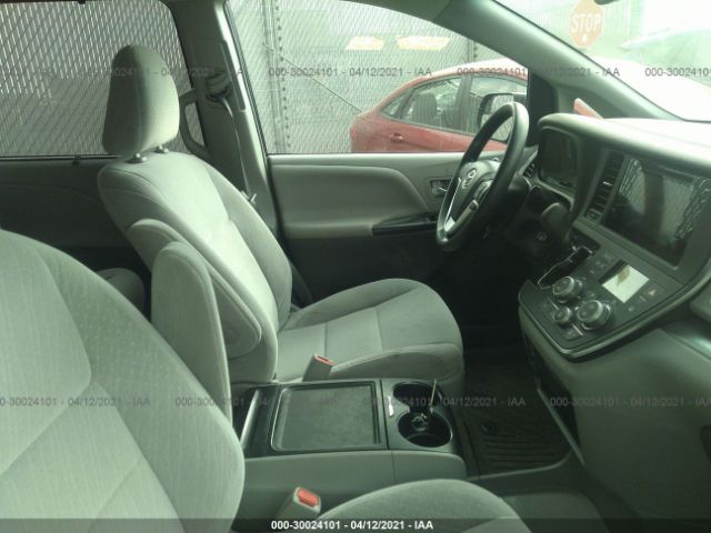 Photo 4 VIN: 5TDJK3DC7GS141126 - TOYOTA SIENNA 